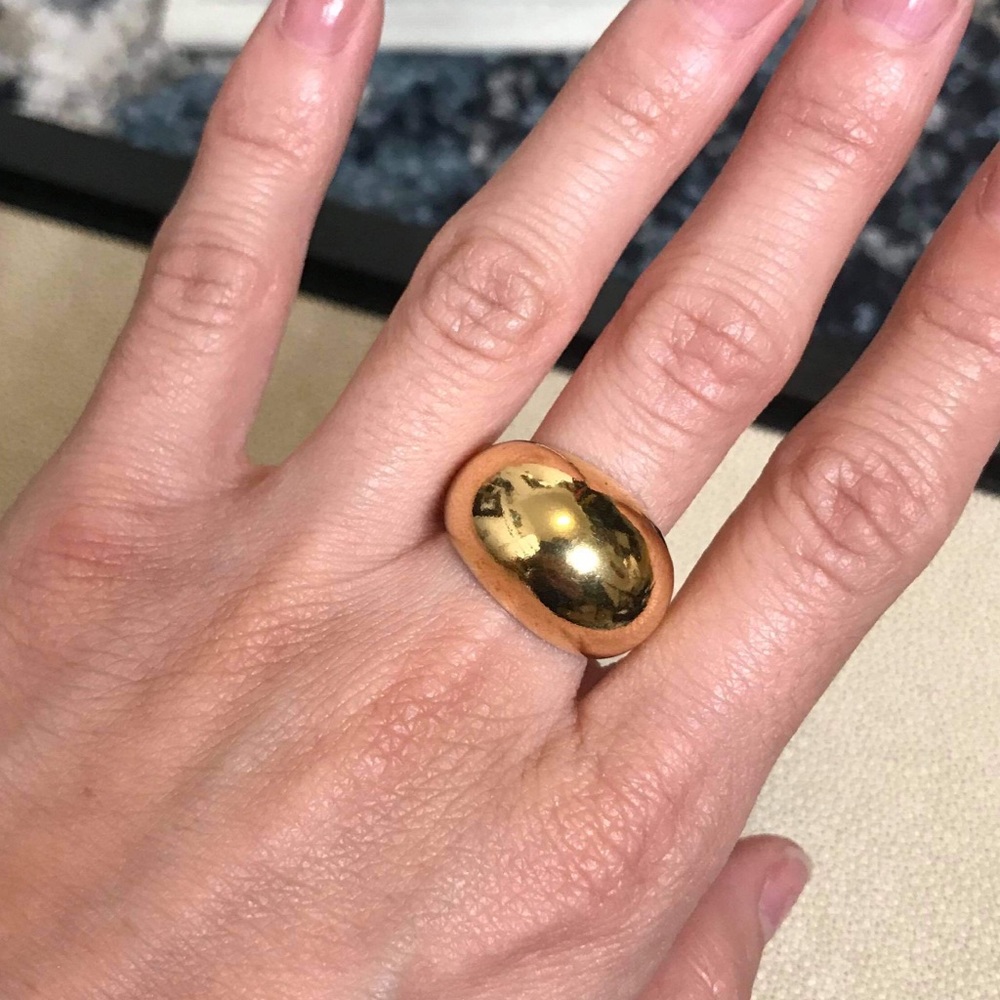 Oval Ring